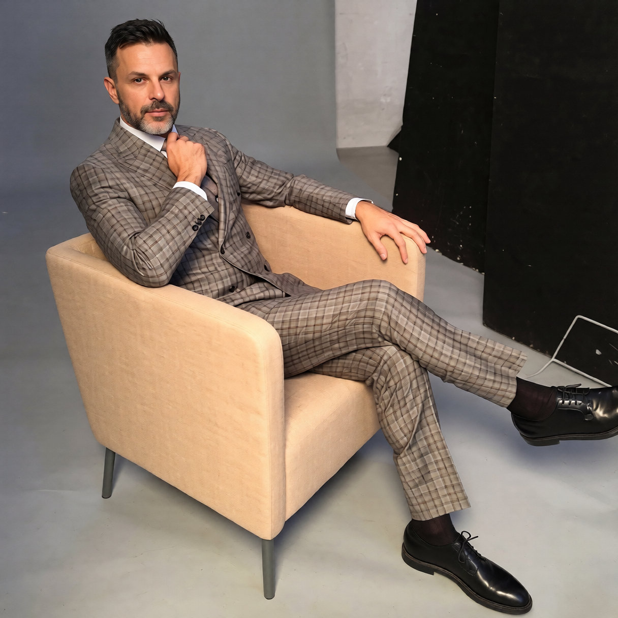 Giovanni D. Fabbro, Chief Executive Officer of Unique Interior Design